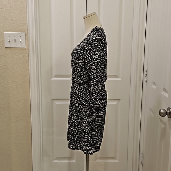 H&M Black & White Heart Patterned Dress Size Medium - Picture 6 of 8